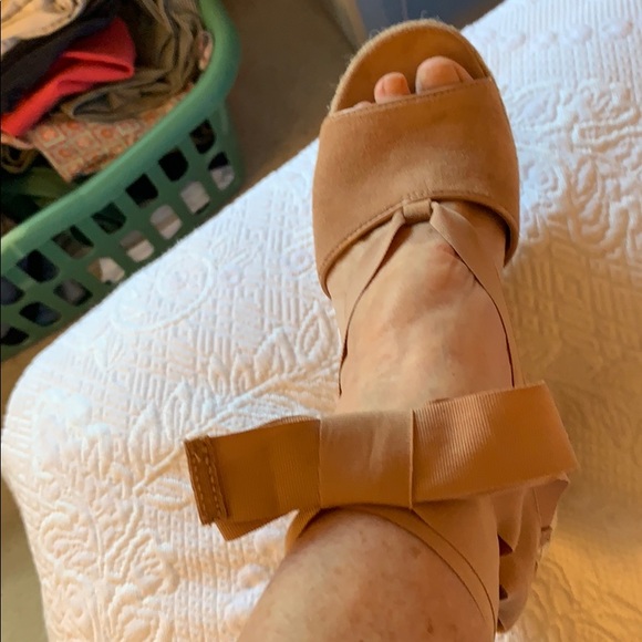 Ugg platform ankle tie sandal - Picture 6 of 6